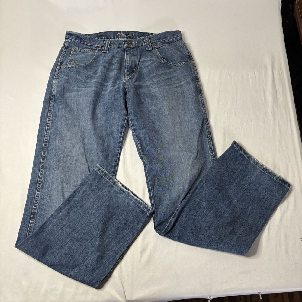 Wrangler Straight Leg Blue Jeans 33x36 Regular Fit